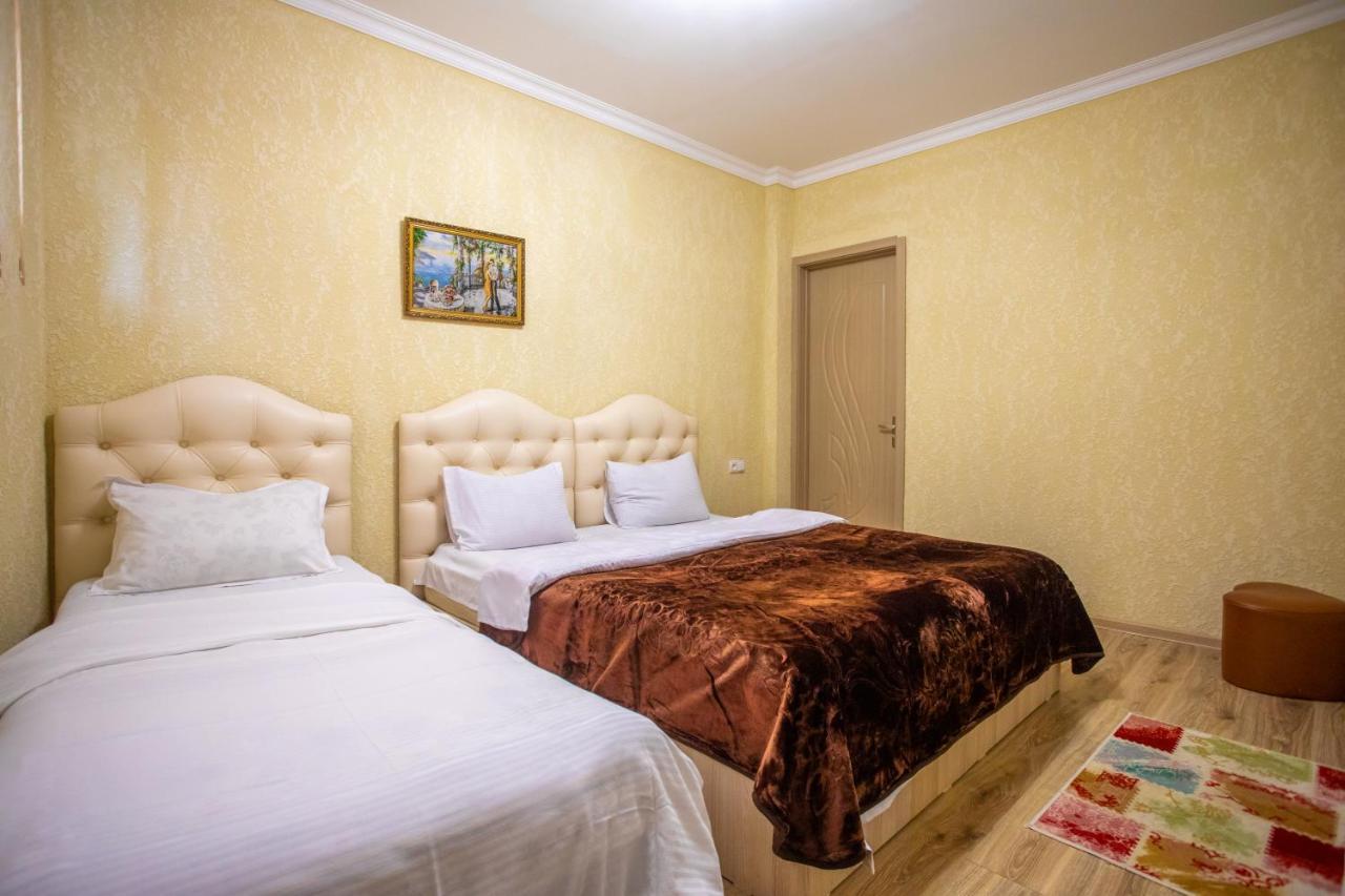 Hotel Vladi Kutaisi Dış mekan fotoğraf