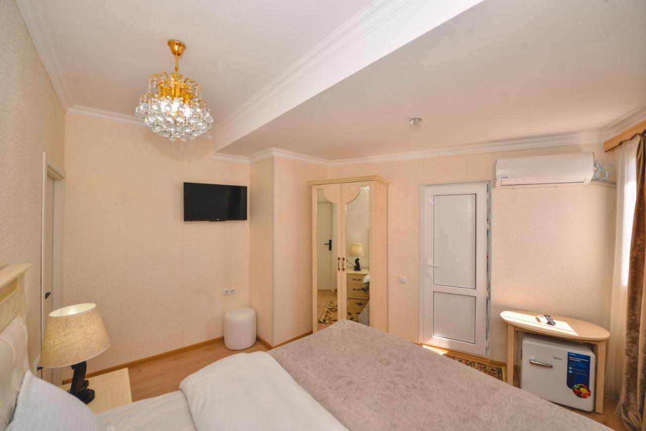 Hotel Vladi Kutaisi Dış mekan fotoğraf