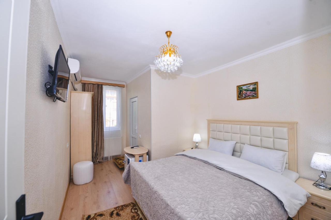 Hotel Vladi Kutaisi Dış mekan fotoğraf